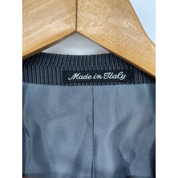 JHANE BARNES Made in Italy Gray Pinstripe Two Button Blazer Mens Size 40R - Picture 5 of 8